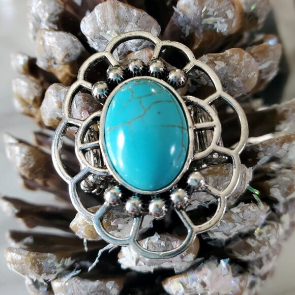 Silver Tone Stretch Ring with Turquoise Stone 💥3 for $24💥 - Picture 1 of 15